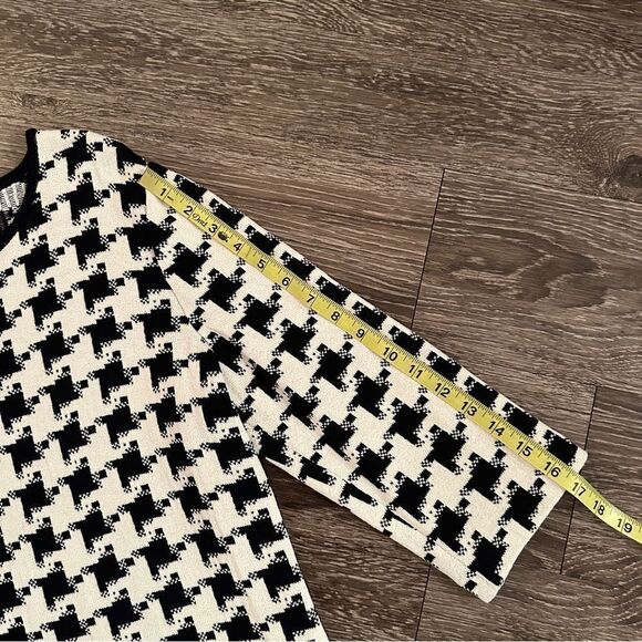 St John Houndstooth Sweater New - Picture 5 of 11